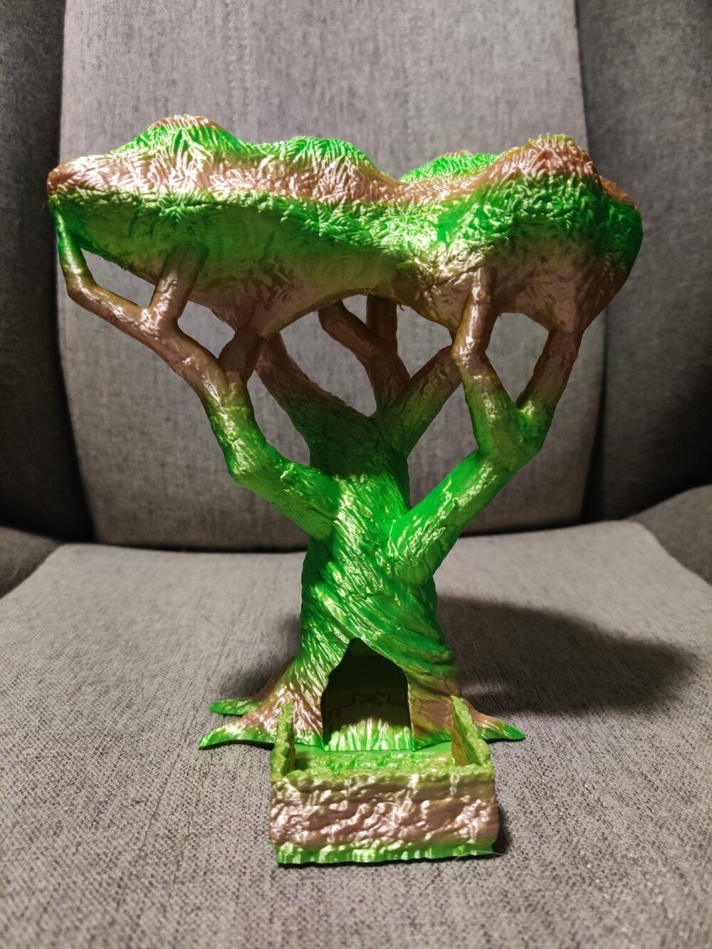 Tiny Towers World Tree 7" Compact Dungeons and Dragons Dice Tower w/ Stand